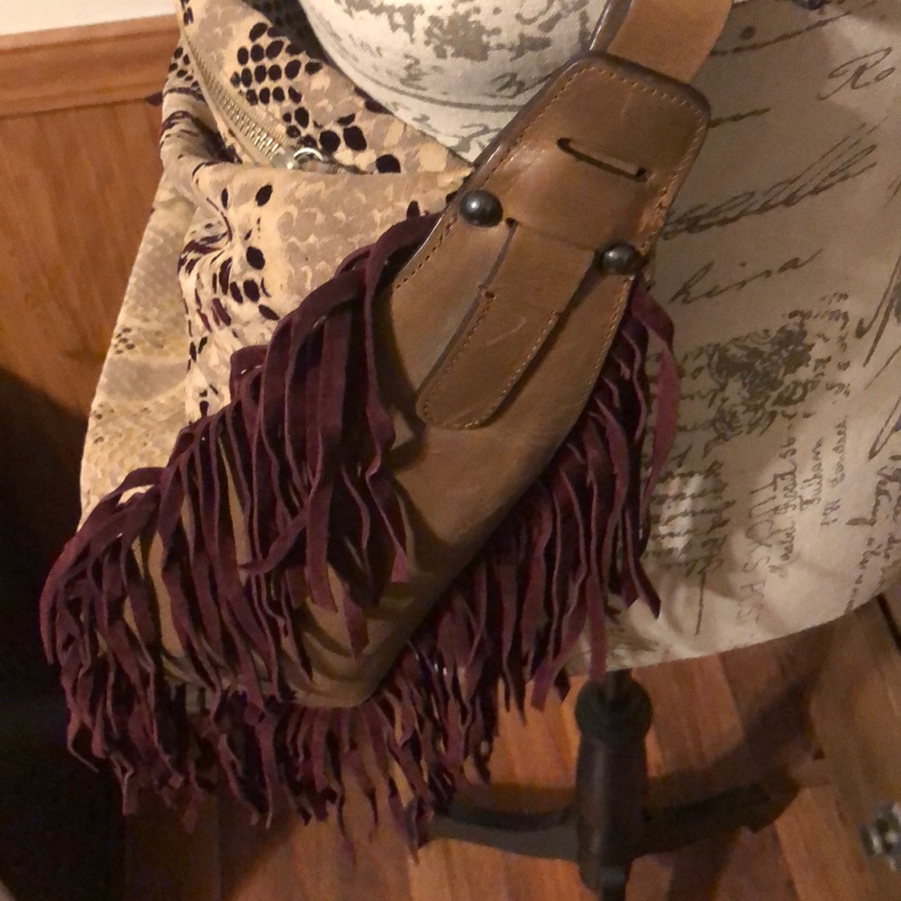Ariat Santa Fe hobo fringe purse - Picture 8 of 13